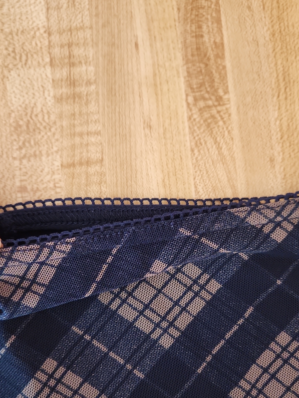 H&M Plaid Mesh Maxi Skirt, size S - Picture 3 of 10